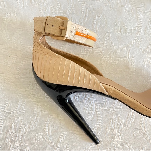 L.A.M.B. Beige orange snake skin ankle strap sandals - Picture 8 of 13
